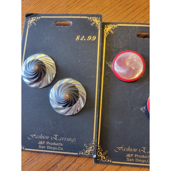 NWD Lot of Pair of Pierced Earrings 80s 90s Vintage Enamel Variety Styles - Picture 3 of 10